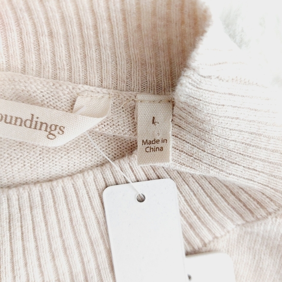 New Soft Surroundings Cream Tan Ruffle Sleeve Crewneck Cozy Sweater P5236 - Picture 7 of 10